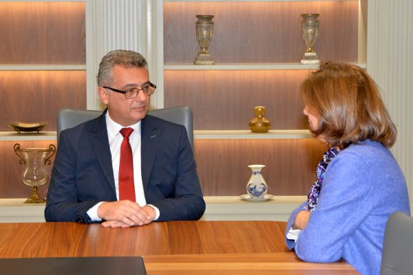 Erhürman, Holguin ile görüştü I Görüşme bir saat sürdü