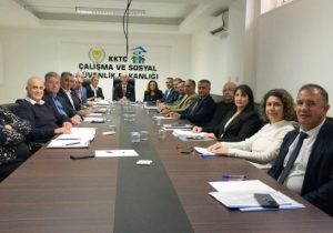 Asgari ücret tavsiye kararı Komisyon’a iade edildi