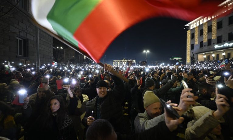 Bulgaristan’da sandık krizi derinleşiyor: 5 yılda 8’inci erken seçim