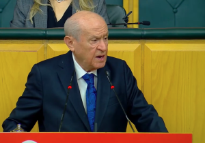 Bahçeli’den ABD’nin Venezuela saldırısına sert tepki: “Haydutluk, korsanlık; Trump’ın akli ve ahlaki melekeleri buharlaştı“