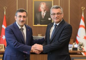 Cumhurbaşkanı Erhürman ile Cevdet Yılmaz görüştü