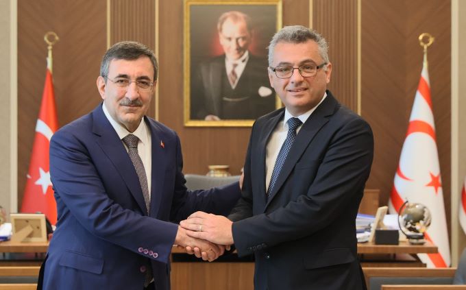 Cumhurbaşkanı Erhürman ile Cevdet Yılmaz görüştü