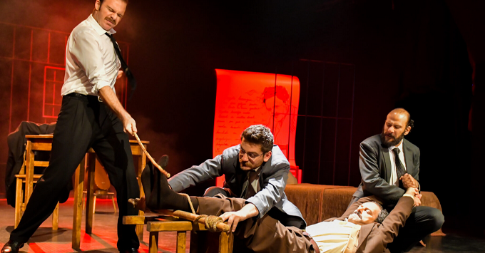 Lefkoşa Belediye Tiyatrosu’ndan yeni yılda iki oyun, iki sahne