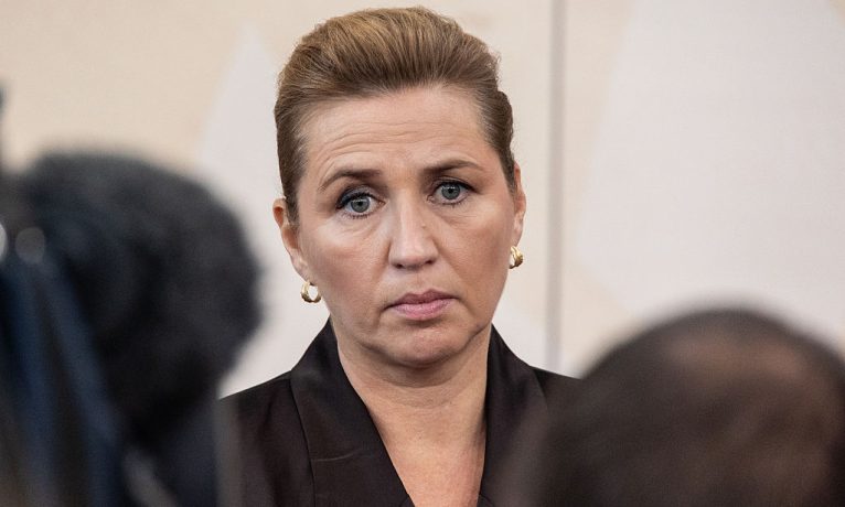 Bir yıl ve üzeri hapis cezası alan göçmenler sınır dışı edilecek