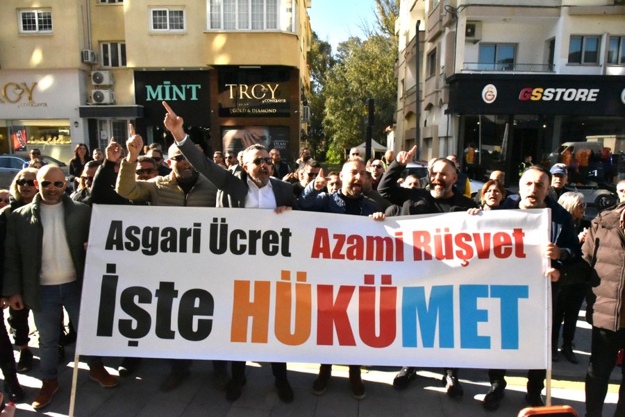 “Asgari ücret azami rüşvet”: Sendikalardan Üstel’e karşı eylem
