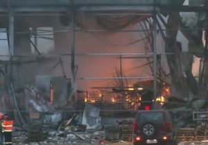 Fabrika yangını: Dört kişinin cansız bedeni bulundu, bir kadın kayıp