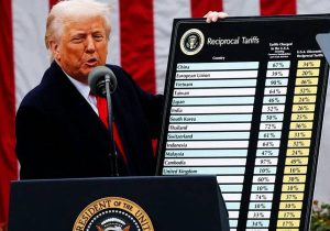 Trump yüzde 10’luk küresel tarife uygulayacağını duyurdu