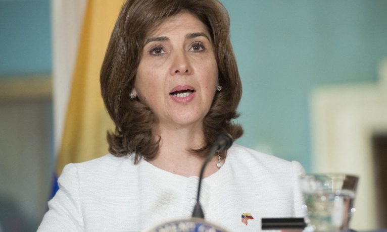 Holguin: “Kıbrıs sorununda engeller sadece siyasi değil, psikolojik de”