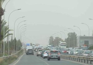 Kıbrıs’ta toz alarmı: Sınır değerler aşıldı; sağlık uyarısı yapıldı!