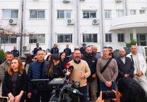 KŞK çalışanları 46 gündür maaş alamadı, KTAMS Maliye önünde grev yaptı