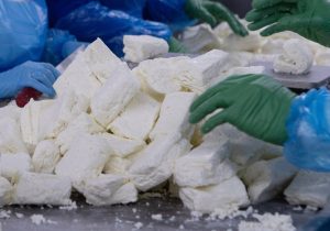 Şap krizi I Yetkililer güvence veriyor: Hellim piyasaya güvenle sunuluyor