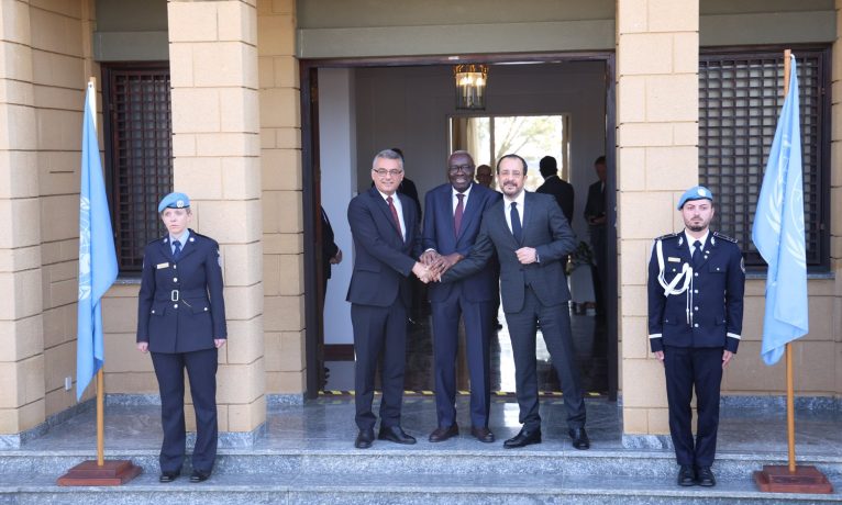 Erhürman ile Hristodulidis bugün baş başa görüşecek: Gündem Güven Artırıcı Önlemler