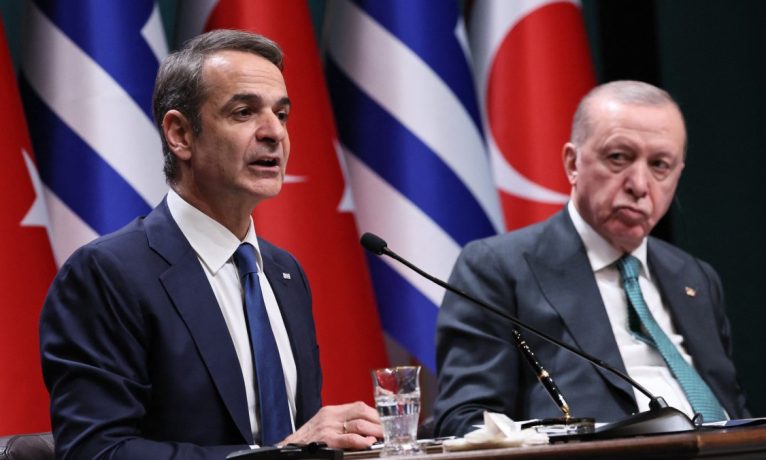 Mitsotakis’ten Hristodulidis’e Ankara brifingi