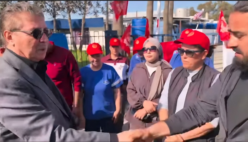 Dev-İş: Başbakan grev çadırından koşarak kaçtı