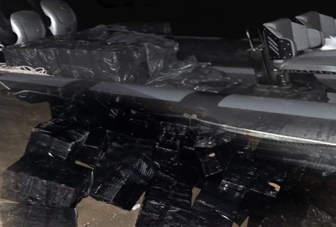 Sahiller sorma gir hanı: Balalan sahilinde sigara kaçakçılığı