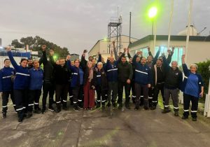 Ektam Kıbrıs LTD’de işçiler iş güvencesi için greve çıktı