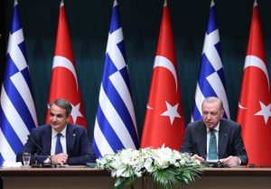 Miçotakis’ten Ankara’da Kıbrıs mesajı: “Çözüm BMGK kararları çerçevesinde olacak”