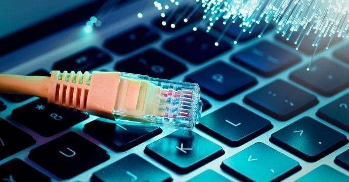 Gürhan: “Fiber optik protokolü mevcut haliyle onaylanmamalı”
