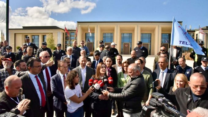 Sokak karşı, sendikalar grevde: Fiber protokolü tüm itirazlara rağmen yarın yeniden Meclis’te