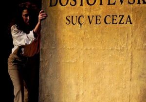 ‘Raskolnikov’ Girne’de sahnelenmeye devam ediyor