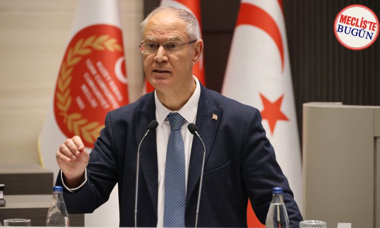 Bakan Hasipoğlu: “Emekçilerimizin hakkı kırmızı çizgimizdir”