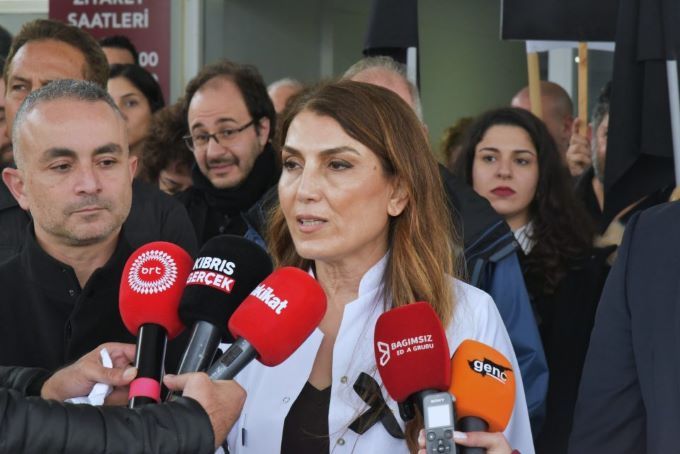 Gürkut: “Hasta yatak sayısı 5 yılda azaldı; hekimler 32 saat aralıksız çalıştırılıyor”