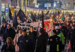 Beş sendika sokağa indi: “Hükümet istifa” sloganları Başbakanlık önünde yükseldi