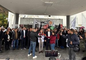 Hekimler, taleplerini Sağlık Bakanı’nın da anlaması için madde madde sıraladı