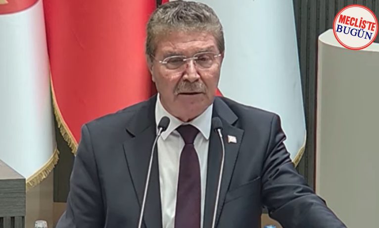 Ünal Üstel: “Erken seçim değil, öne alınmış seçim; geri sayım başladı”