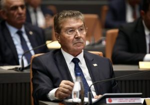 Üstel, hükümetin icraatlarını savundu; erken seçime karşı çıktı