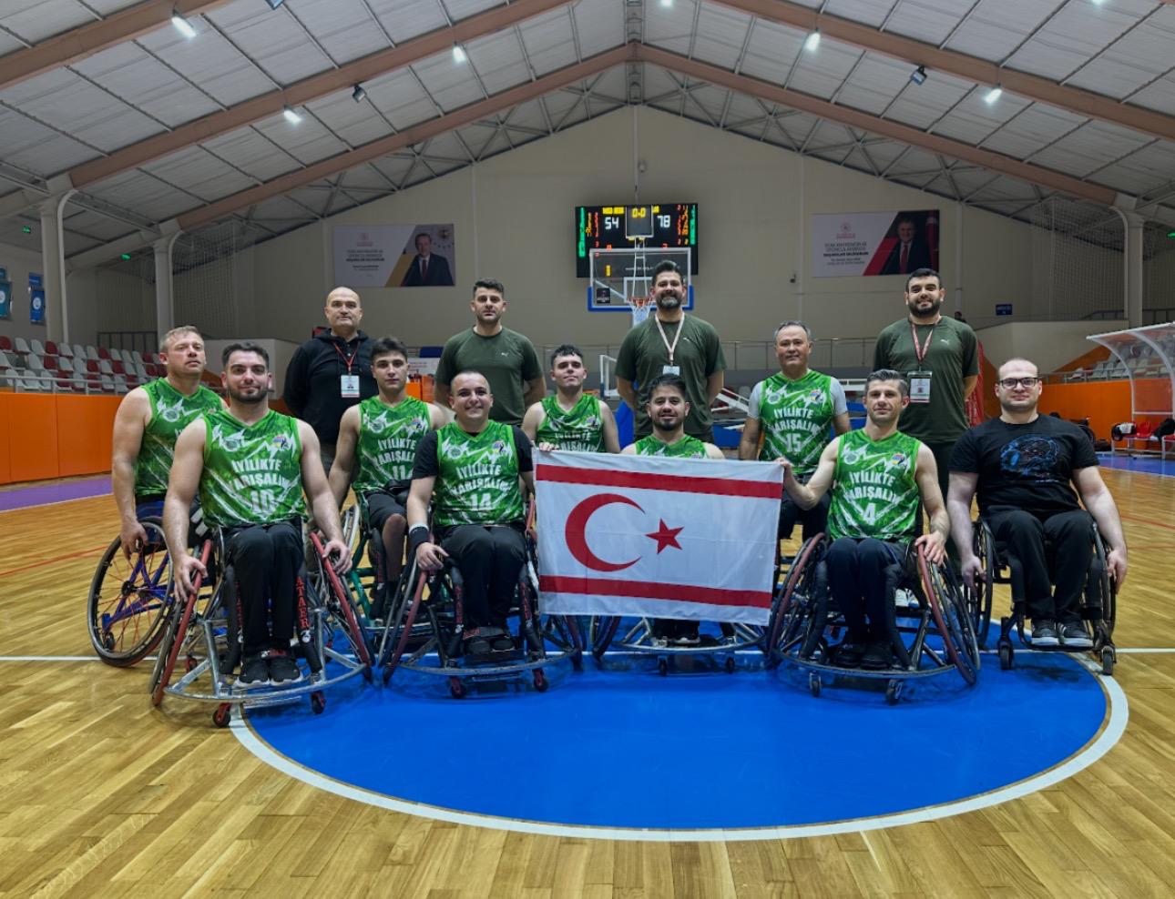 Avrupa yolculuğu öncesi son sınav: Vakıflar parkede taraftar desteği bekliyor