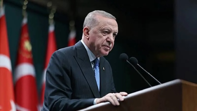 Erdoğan: “Türkiye’yi savaşın içine çekmek isteyen tuzaklara karşı dikkatliyiz”