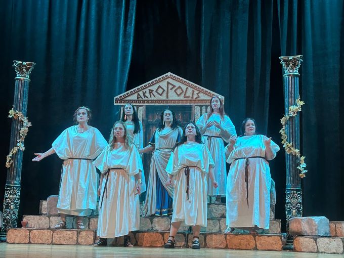 “Lisistrati” oyunu 19 Mayıs TMK sahnesinde prömiyer yaptı