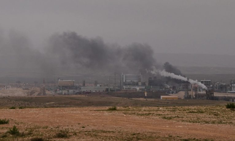 Körfez’e sıçrayan savaş: İran’dan misilleme, Trump’tan “rejim değişti” çıkışı