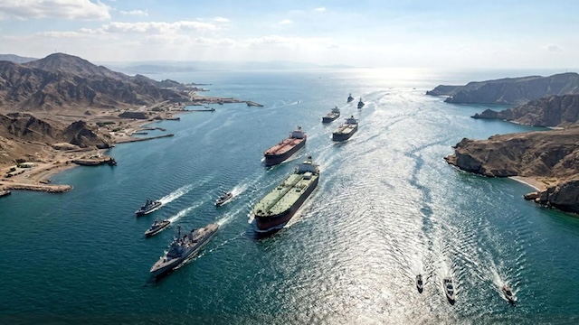 İran, 20 Pakistan gemisinin Hürmüz Boğazı’ndan geçişine izin verdi