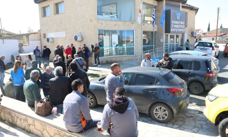 RAF Akrotiri saldırısı sonrası sığınaklar açıldı, Sivil Savunma devrede