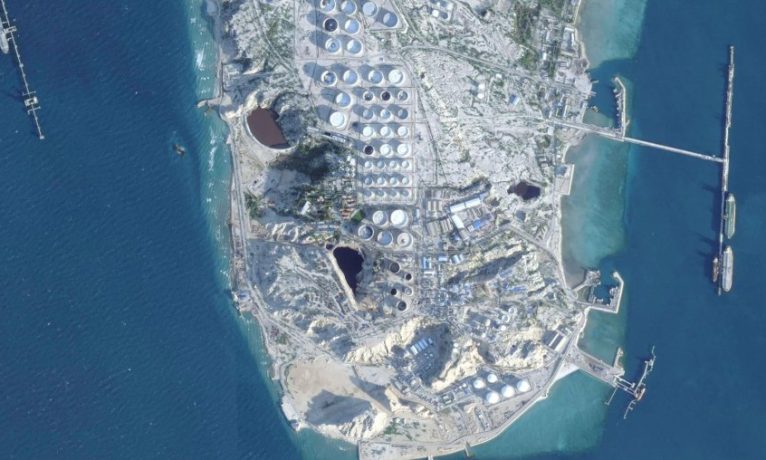 Trump: “Hark Adası’nı vurduk, Hürmüz için donanma devreye girebilir”