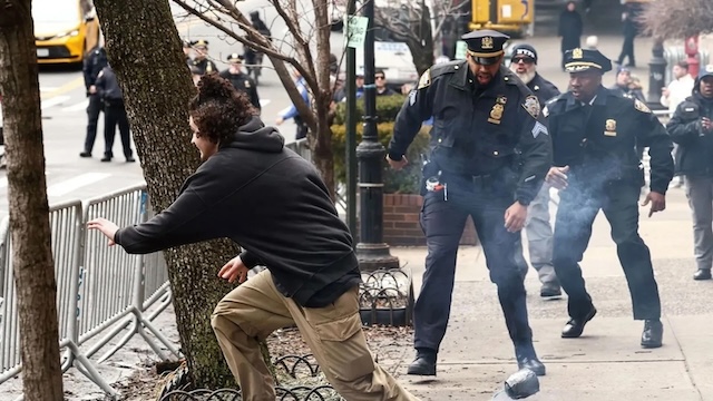 New York Belediye Başkanı Mamdani’ye bombalı suikast girişimi