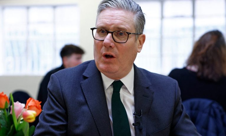 Starmer: “İngiltere’nin savaştaki rolü savunma amaçlı“