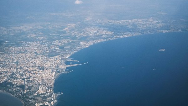 RAF Akrotiri çevresinde alarm: Okullar kapalı, bazı aileler tahliye edildi