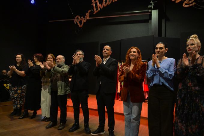 LBT Dünya Tiyatro Günü’nde sahnedeydi | Harmancı yeni merkez için tarih verdi