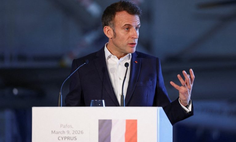 Macron Kıbrıs’tan sonra Yunanistan’a geçti: Charles de Gaulle bölgeye ilerliyor