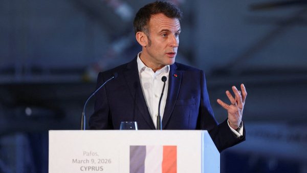 Macron Kıbrıs’tan sonra Yunanistan’a geçti: Charles de Gaulle bölgeye ilerliyor
