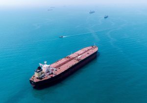 Savaşın dünyaya maliyeti artıyor I Petrol fırladı: Varil 119 doları aştı