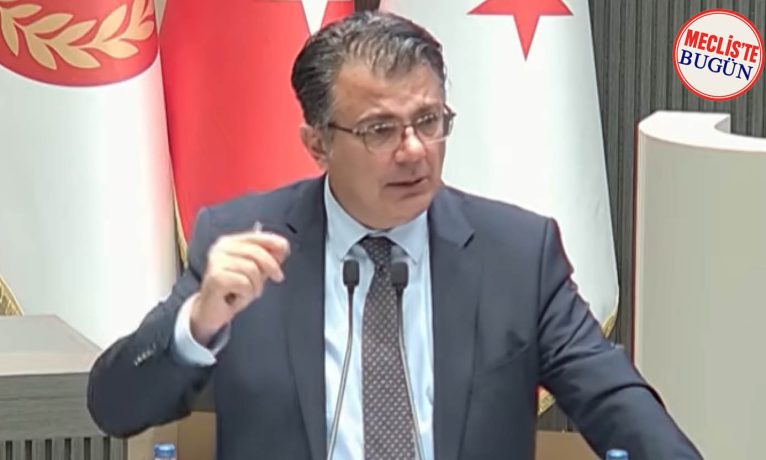 Akansoy: “Savaş oyunlarıyla adada barışa ulaşmak mümkün değildir”