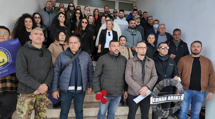 Güç-Sen’den Mağusa Limanı’nda eylem: Arıklı’ya siyah çelenk