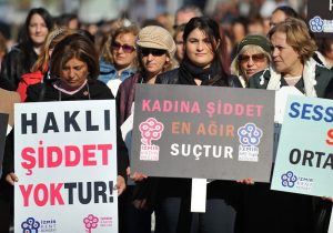 Kadınların yüzde 43,8’i fiziksel şiddete maruz kalıyor