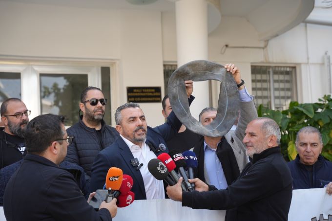 Serdaroğlu: “Hükümetin lastiği patlamıştır”