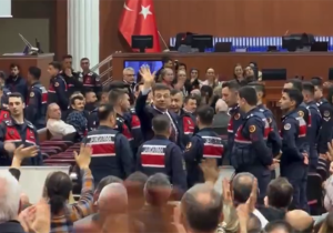 İBB davasında kriz: Duruşma 7 dakikada ertelendi