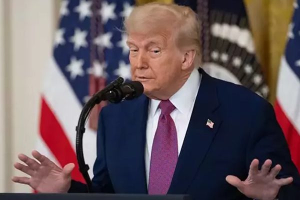 Trump: “En sevdiğim seçenek İran’ın petrolünü almak”
